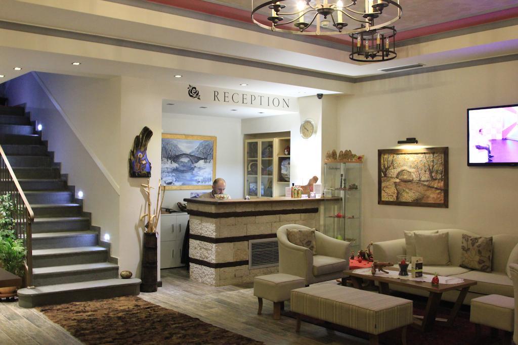 Hotel Rodovoli Konitsa Buitenkant foto